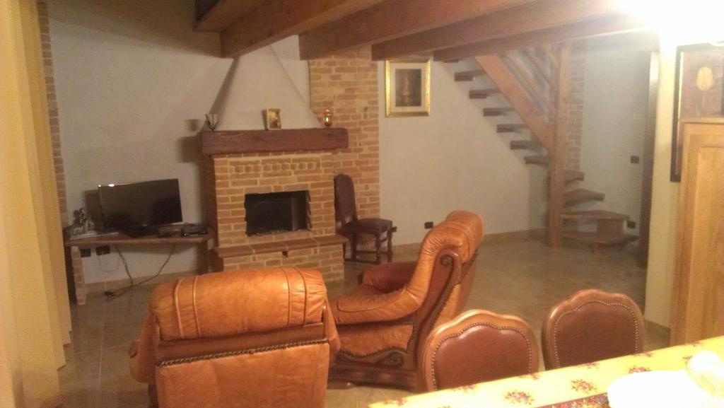 Agriturismo Ercolana Neviglie Εξωτερικό φωτογραφία