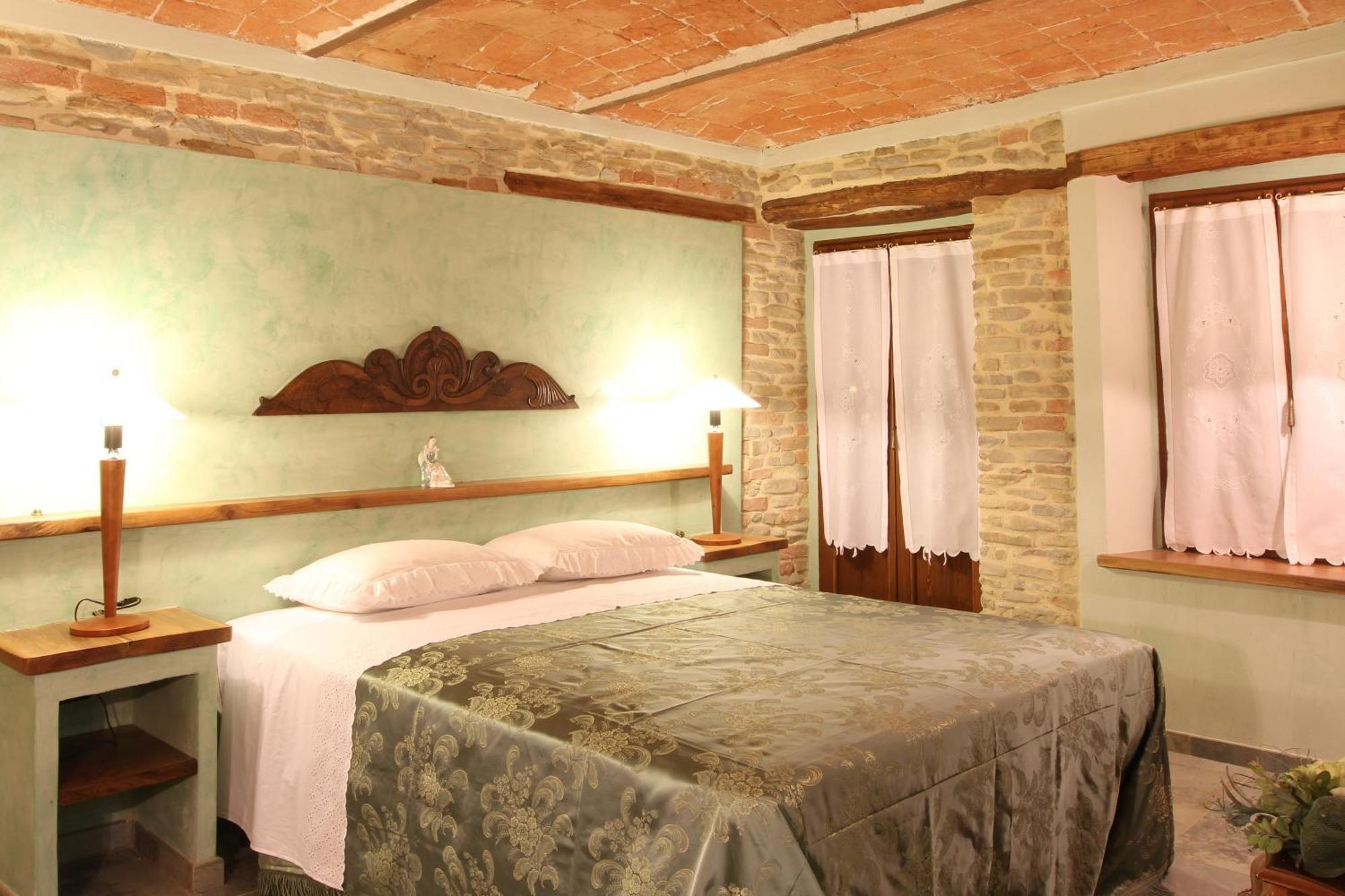 Agriturismo Ercolana Neviglie Δωμάτιο φωτογραφία